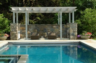 Pergola aus Stein - Elegant und Nobel